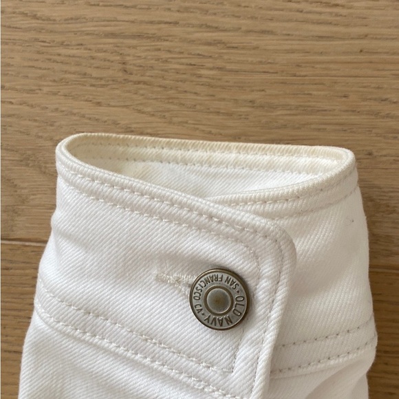 Old navy white denim jacket - Picture 6 of 6